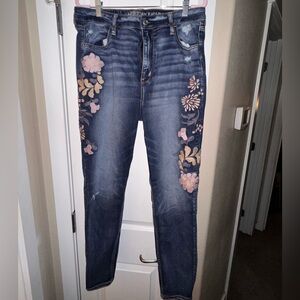 American Eagle Embroidered Super Hi-Rise Jegging